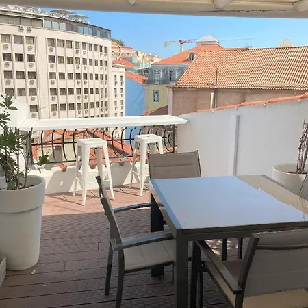 Fabulous T2 With Balcony In Rossio Appartement