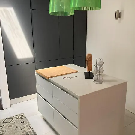 Fabulous T2 With Balcony In Rossio *