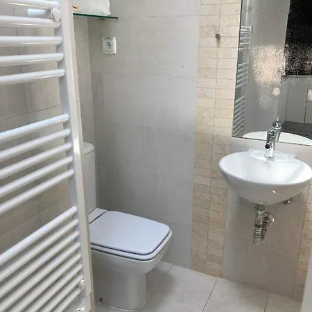 Fabulous T2 With Balcony In Rossio